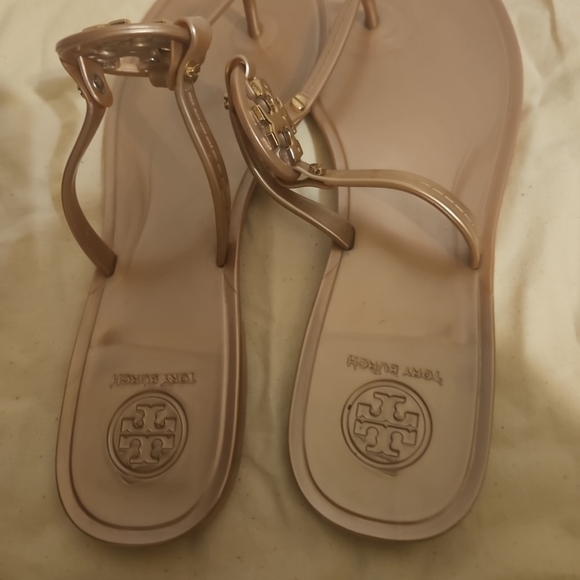 Tory Burch Mini Miller Jelly Thong Sandals Size 7 Rose Gold - Picture 5 of 7